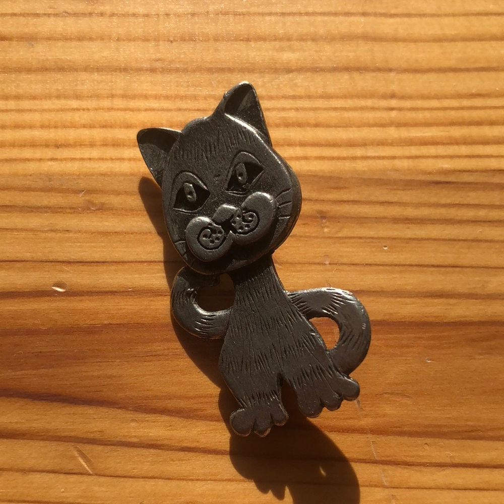 Vintage Metzke Cat Brooch